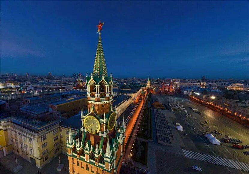 The world kremlin. Спасская башня Москва. Москва. Спасская башня, Кремль. Московский Кремль Москва с высоты птичьего полета. Спасская башня Московского Кремля панорама.