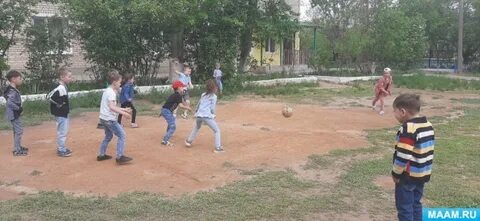 Играть в вышибало