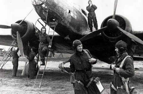 Экипаж боевого самолета