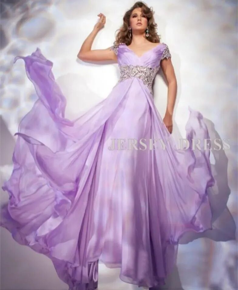 Белое фиолетовое платье. Сиреневое свадебное платье. Фиолетовые Свадебные плять я. Лиловое свадебное платье. Фиолетовое свадебное платье.
