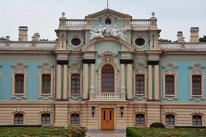 Фасады барокко. Мариинский дворец архитектурный стиль. дворец италия барокко фасад. мариинский дворец киев парковый фасад. фасад рококо дворец.