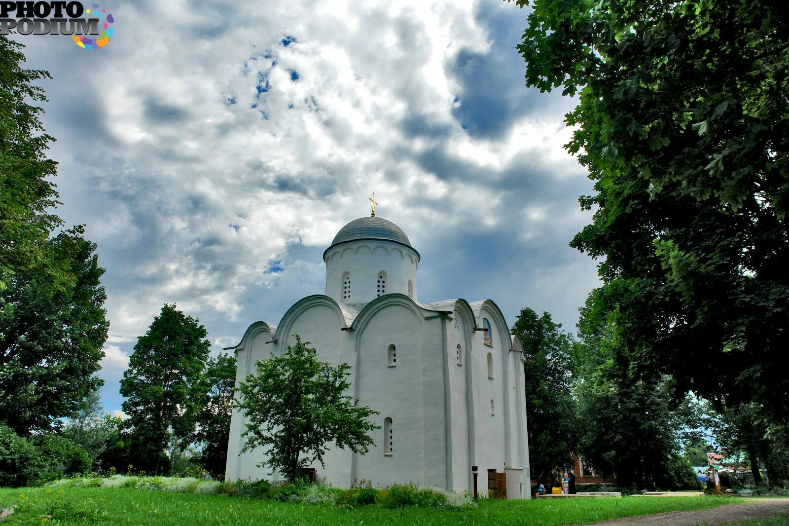 Успенский девичий монастырь Старая Ладога. Старая Ладога. Староладожский Успенский девичий монастырь.. Храм Успения Пресвятой Богородицы Старая Ладога. Старо успенский монастырь