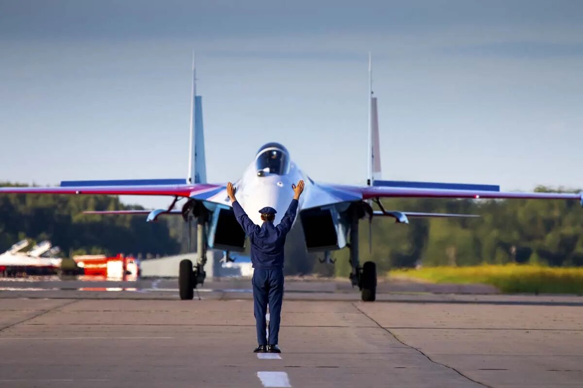 Су-35 русский витязь истребитель. Су-35 русские витязи. Су-34 в сирии. Су-34 хмеймим сирия. Су 27 экипаж.