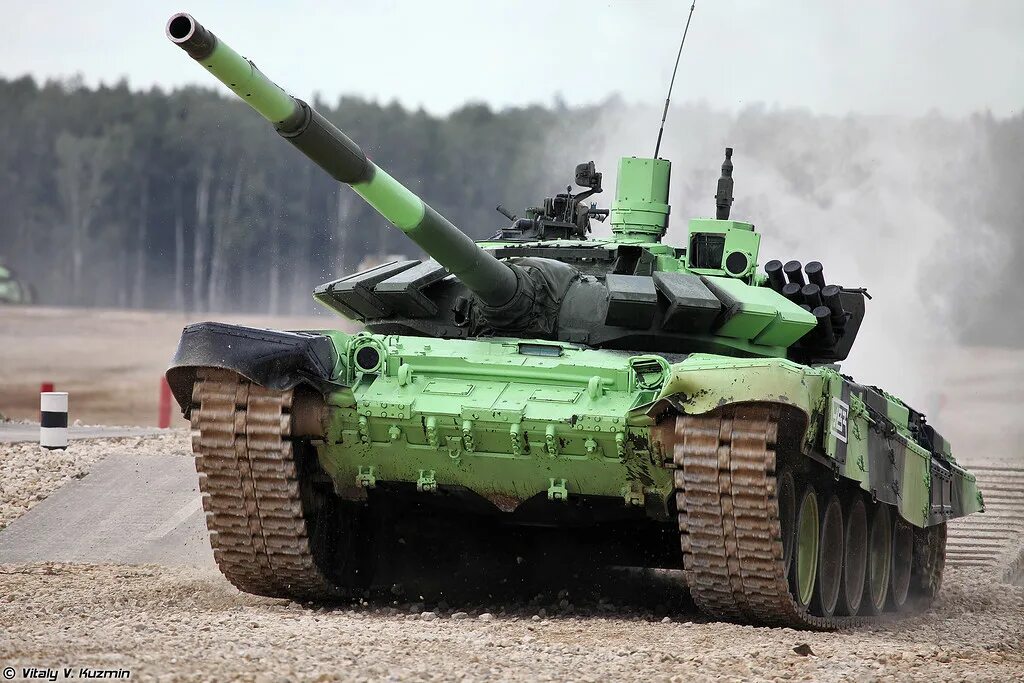 Танковый биатлон финал. Т-72б3 биатлонный. Т-72б3 танковый биатлон. Т-72 танковый биатлон. Т-72б3 биатлонный зеленый.