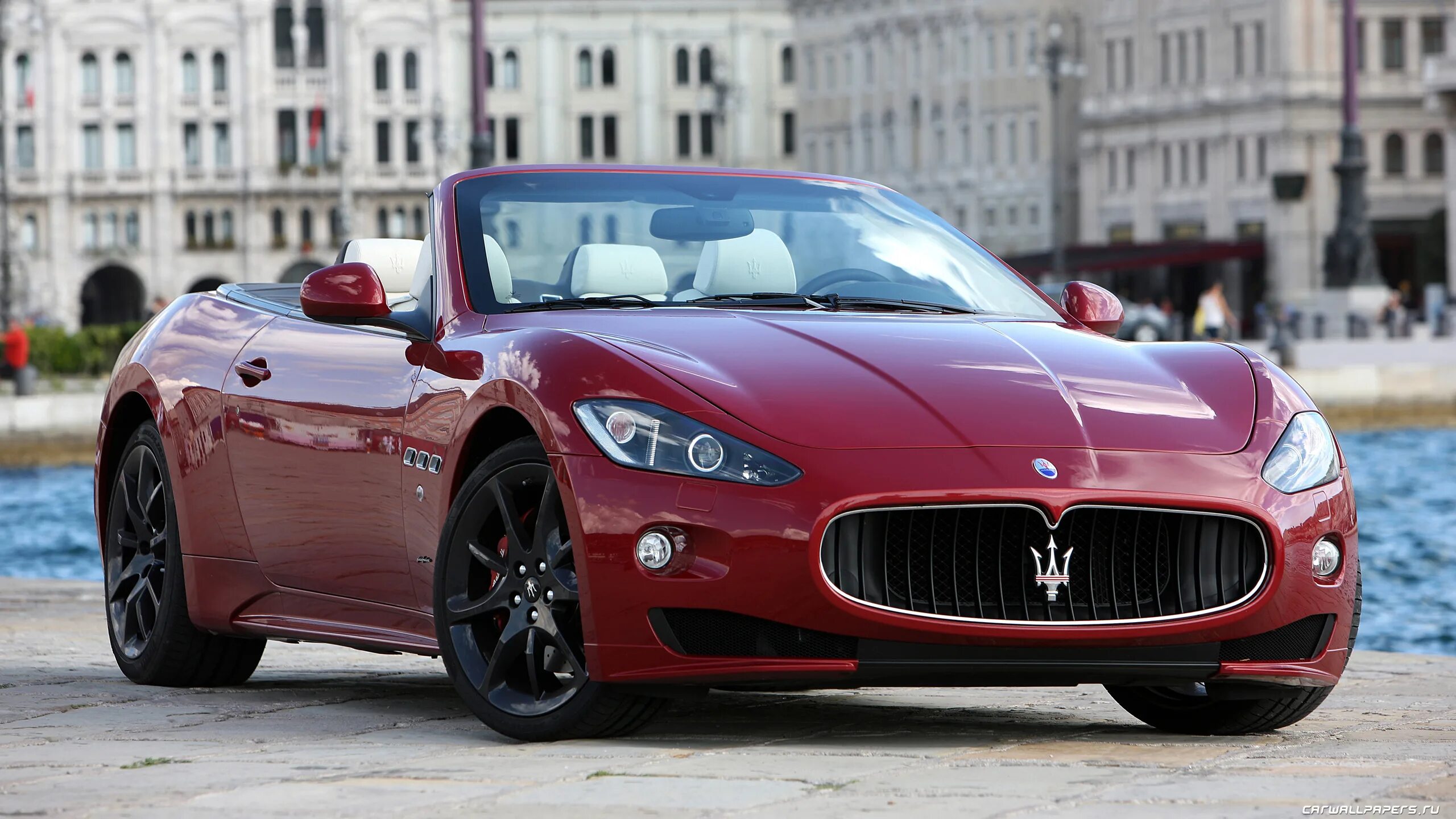 Автомобиль. Мазерати GRANCABRIO Sport. Maserati GRANCABRIO 2020. Maserati GRANCABRIO красный. Maserati GRANCABRIO 2021.