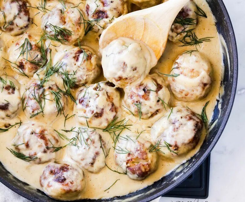 Куриные фрикадельки в сливочном соусе. Нежнейшие куриные шарики в сырно-сливочном соусе. Тефтели в сливочном соусе. Куриные фрикадельки в сливочном соусе. Куриные шарики в сливочном соусе.