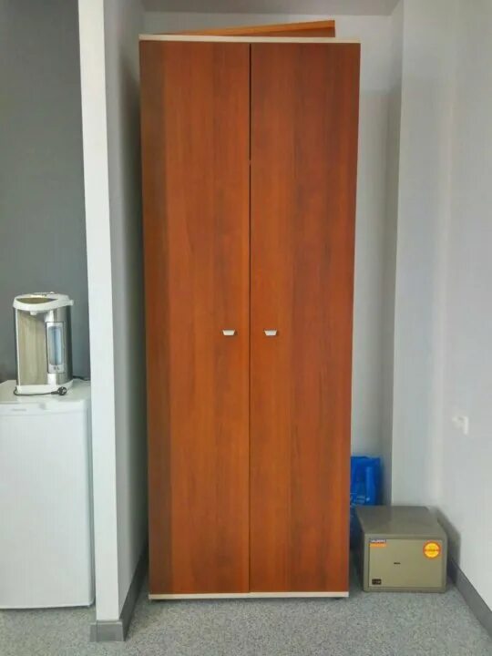 Шкаф платяной на списание фото. Авито ниж обл шкафы платяные. Шифоньеры с рук. Шкаф платяной б/у. 120.