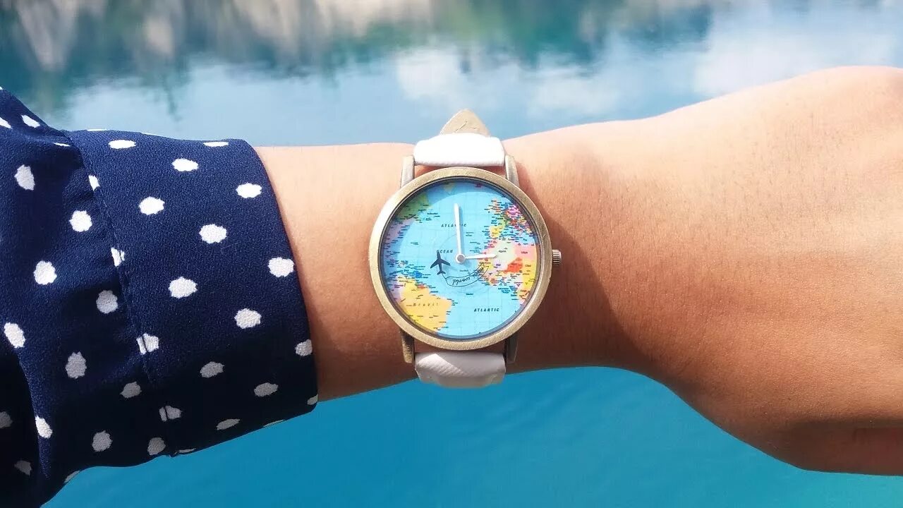 The world watch com. Часы Travel. Miniworld часы. Beach Wear часы. Часы Travel and son.