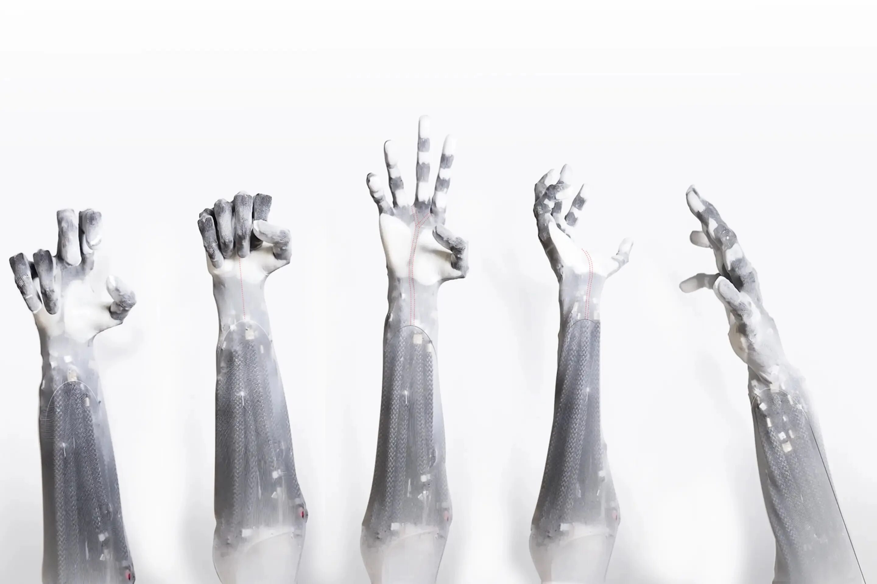 Искусственная рука. Рука робота. Реалистичная роботизированная рука. Clone Robotics рука.