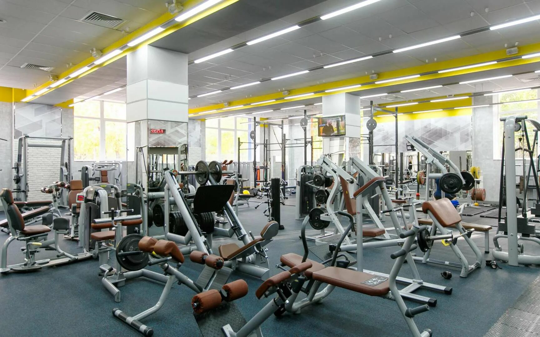 Единоборства и фитнес нижний новгород ганза. Тренажерные залы нижнего. 9 общежитие ннгу спортзал. Спортклуб арни на гагарина. Фиджин фитнес клуб нижний новгород.