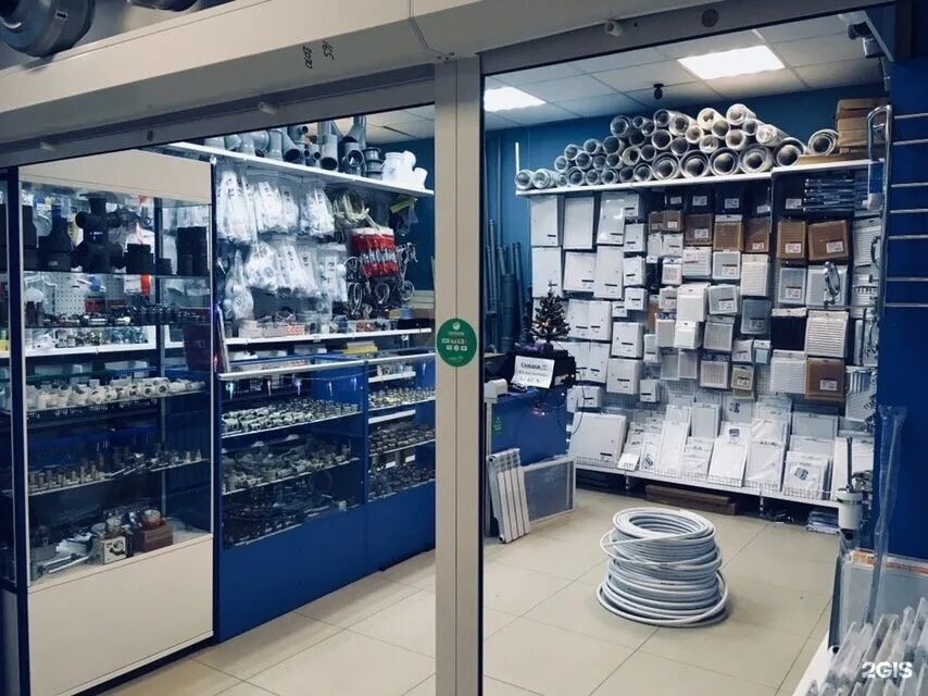 вентиляция в магазине. стенды для магазина сантехники. вентиляция в магазине. витрина магазина сантехники. оборудование для вентиляции.
