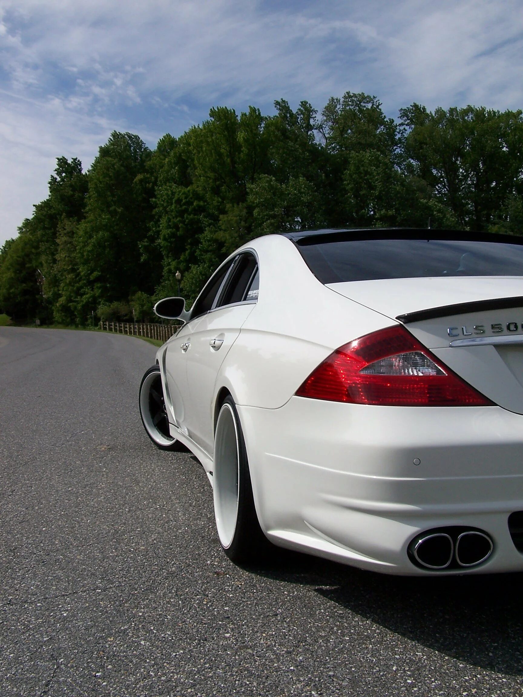 Мерседес банан cls 63 amg. Mercedes cls банан. Мерседес банан cls 63 amg. Мерседес банан cls. Mercedes benz cls 63 amg.