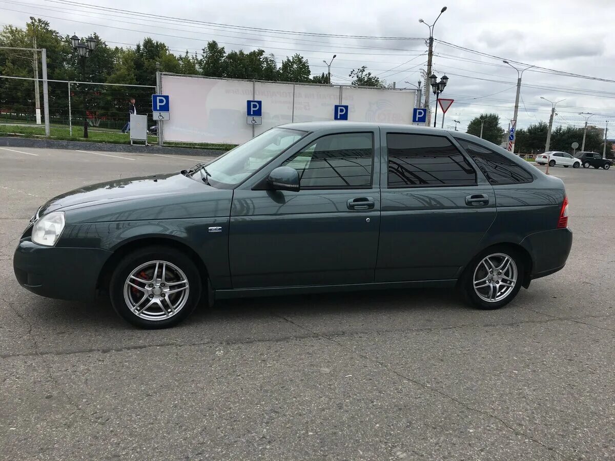 лада приора седан 2008. лада приора хэтчбек серо сине зелёная. Lada 217030 серо сине зеленый. лада приора зеленый металлик. лада приора 2010.