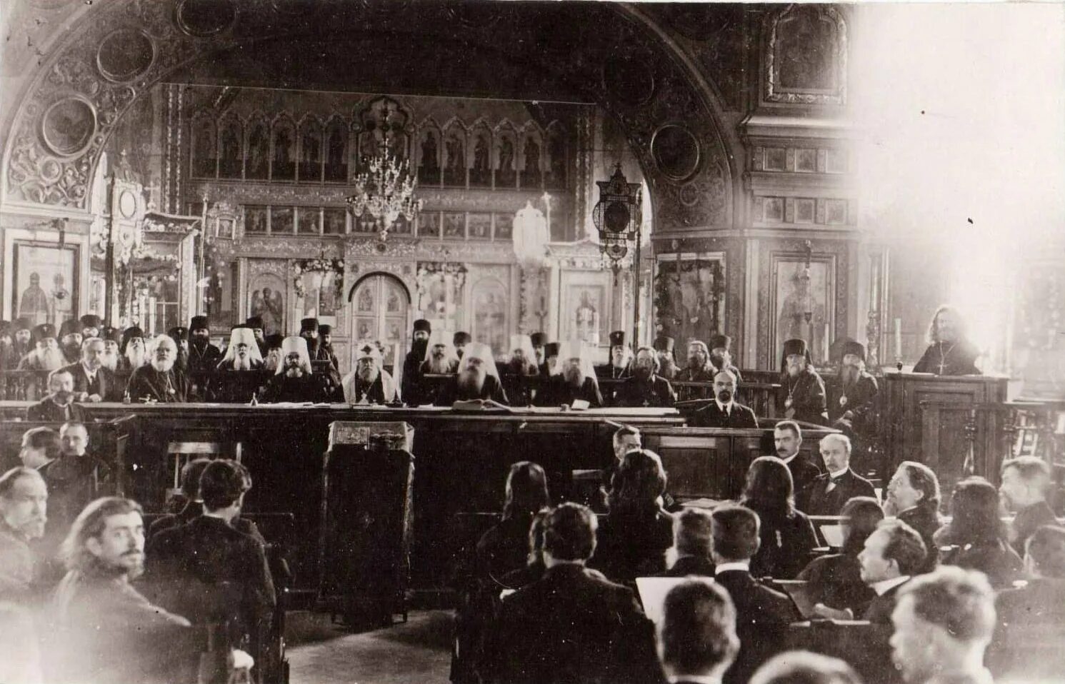 Поместный собор 1917. Февральская революция 1917 демонстрация. Революция 1917 года. Путиловский завод 1917. Красная гвардия 1917.