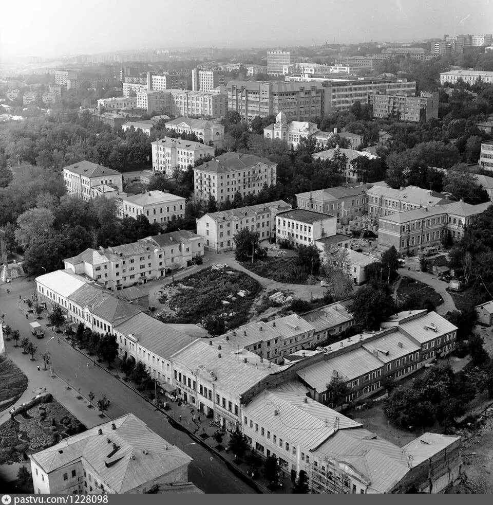 Пенза ул толстого. Старая Пенза. Пенза 19 век. Пенза 1970. Пенза в 80 годы.