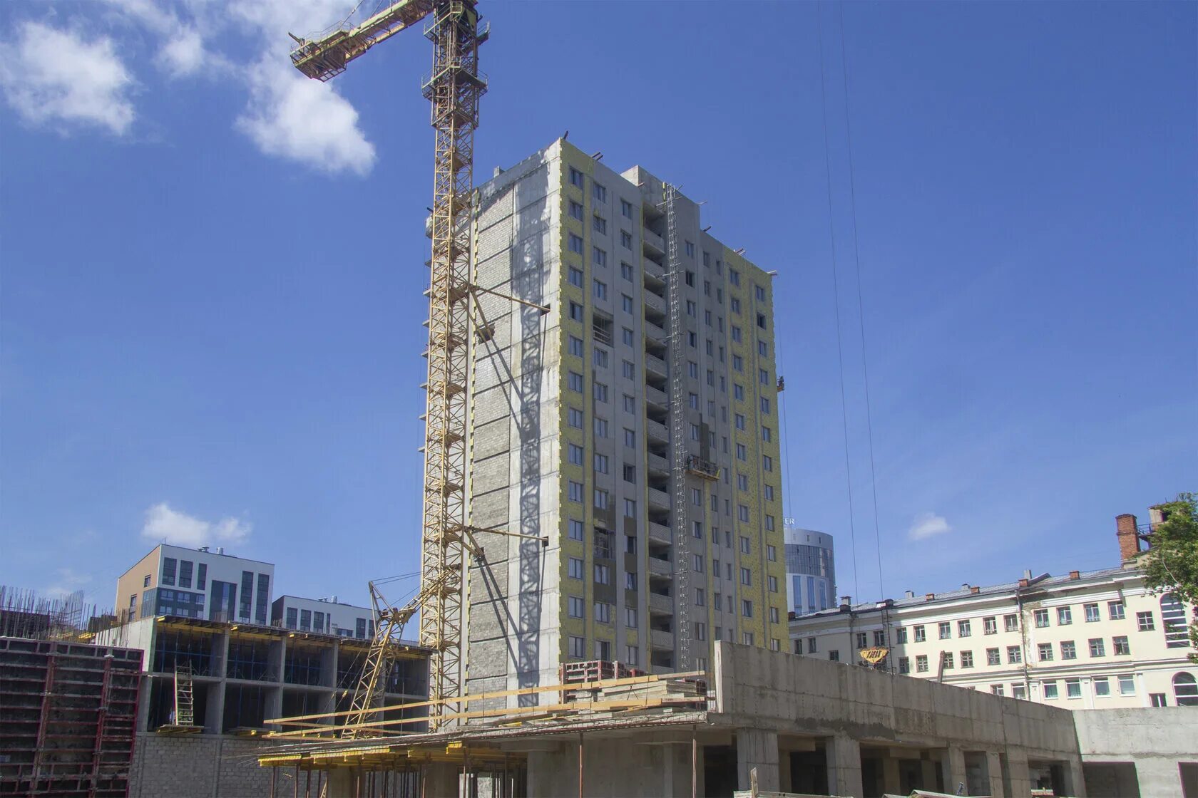 Декабристов 20 жк. Декабристов 20 жк. Декабристов 20к1. Архитектон екатеринбург жк фото. Декабристов 20 жк.