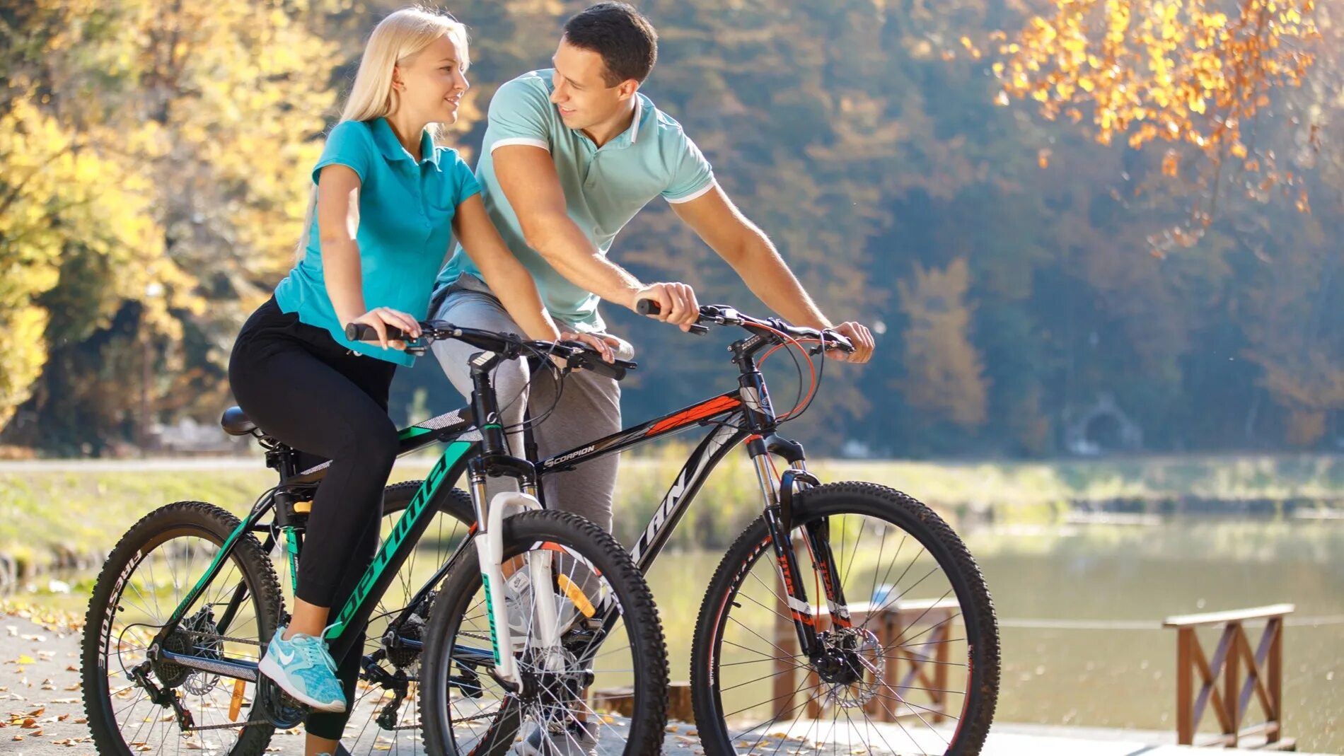 Какой лучше брать велосипед. Прогулка на велосипеде. Семья на велосипедах. Велосипеды для всей семьи. Велосипедисты на прогулке.