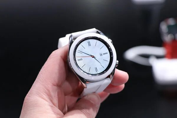 Huawei watch 4 белые