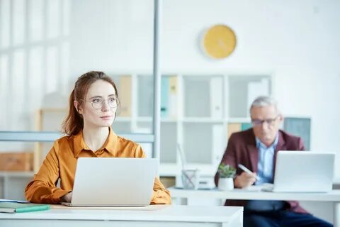 1 окно на работе