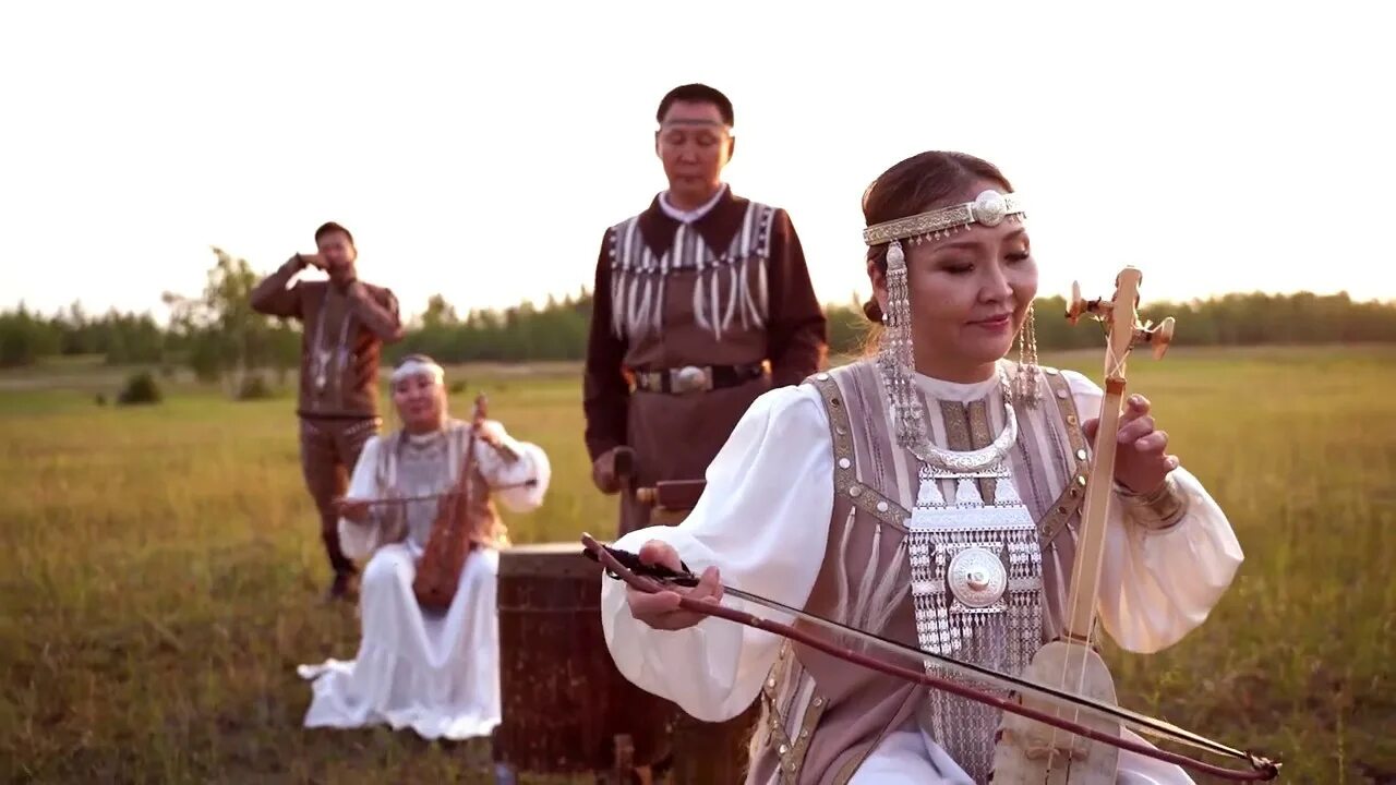 Песни на якутском языке. Кыл Саха ансамбль. Саха ансамбль уола. Кырыымпа Якутская.