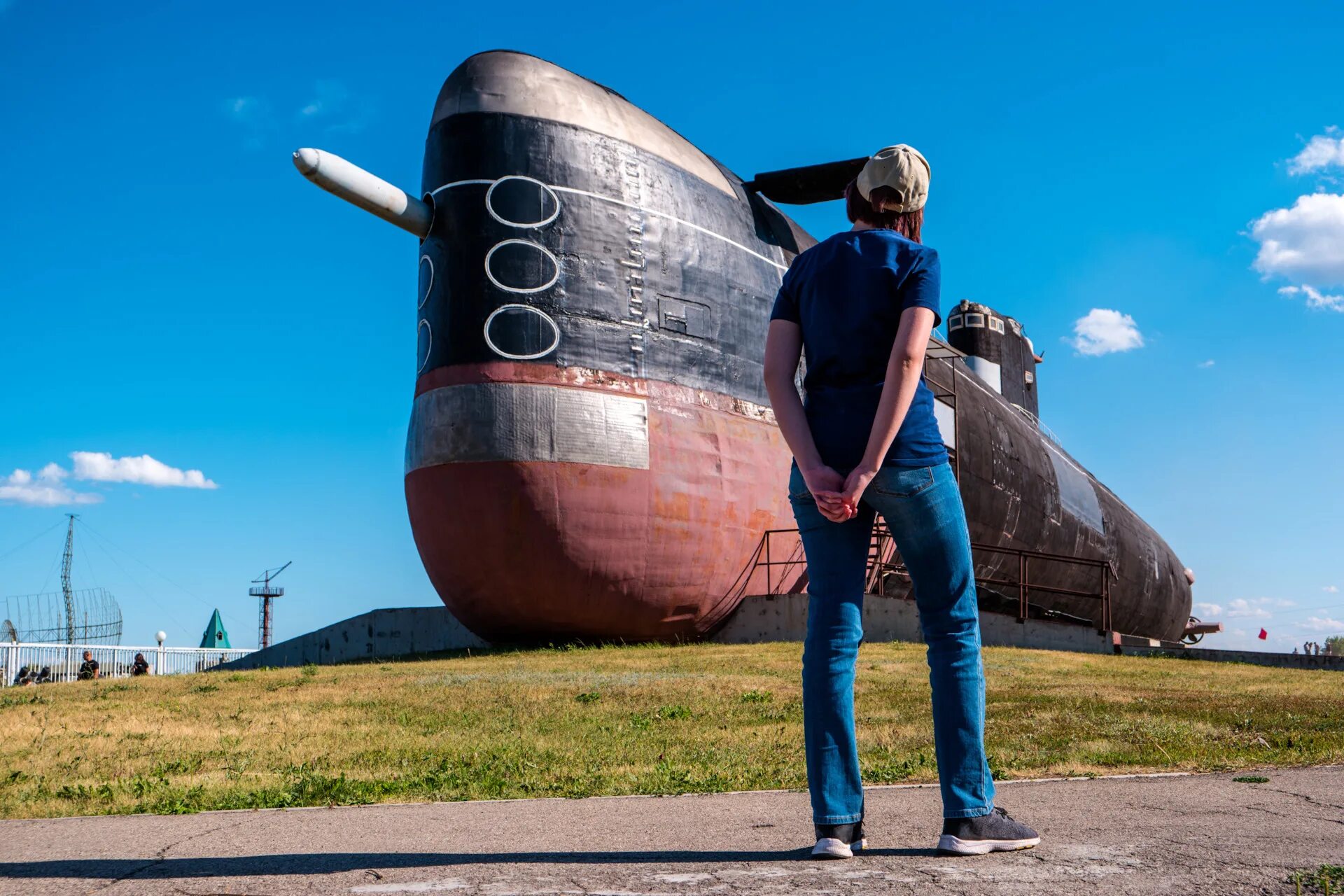 Подлодка в степях украины. Подводная лодка в сетях украины. Подводная лодка в степях украины. Подводная лодка в сетях украины. Подводные лодки в степях россии.