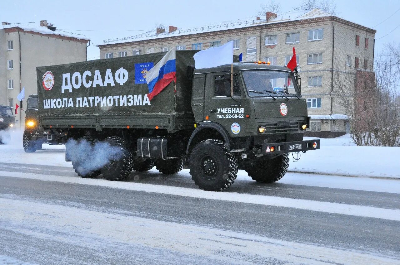 Военные водители досааф. Досааф водитель в армии. Военный водитель. Военный водитель категории с. Водитель досааф.