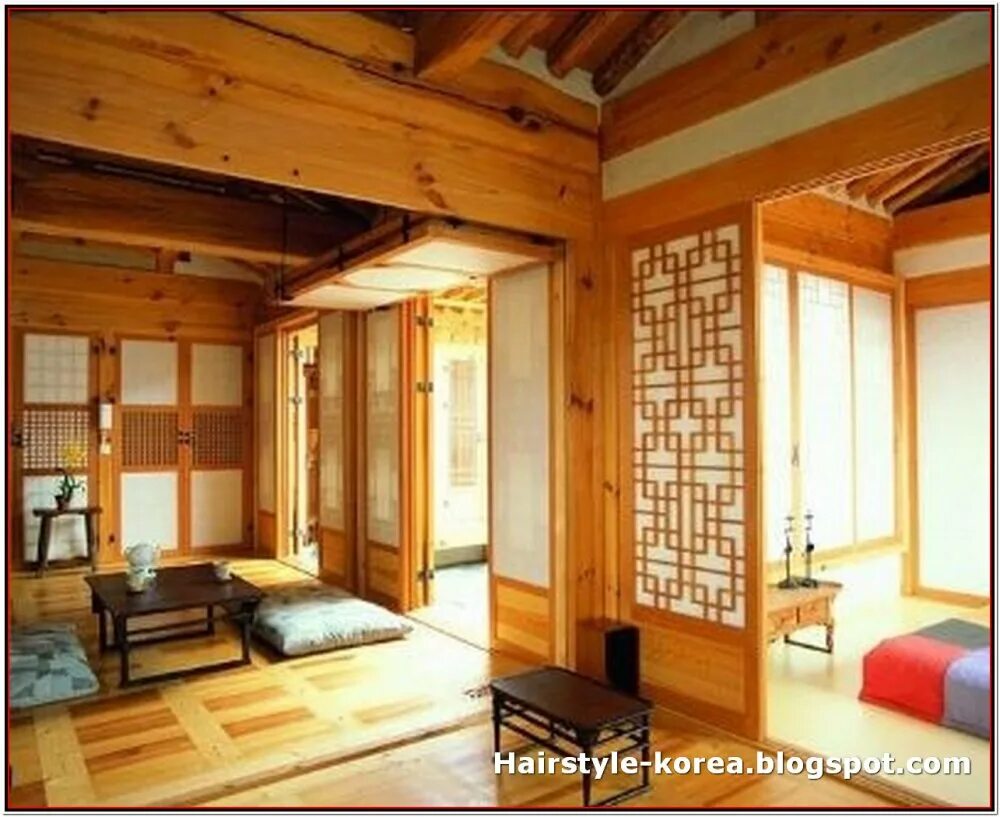 Корея дома отзывы. Корейский Ханок. Ханок корейский дом. Ханок внутри Корея. Ханок изнутри.