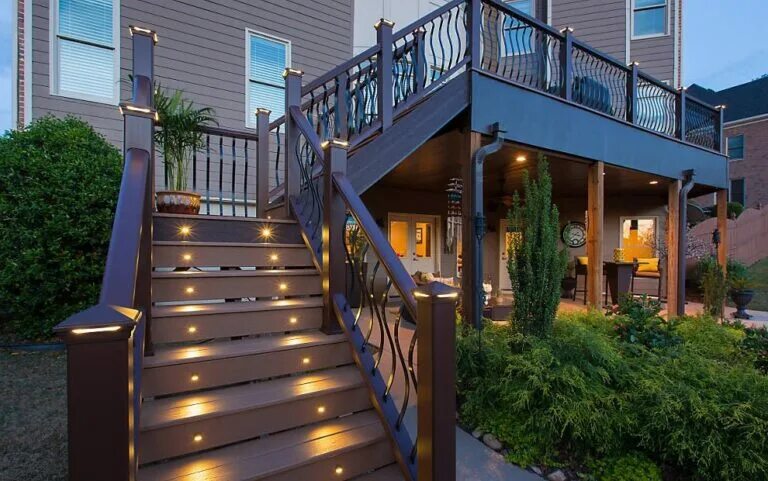 Лестницы уличные для частного дома фото Casco Construction Corp Patio stairs, Deck stair railing, Concrete patio