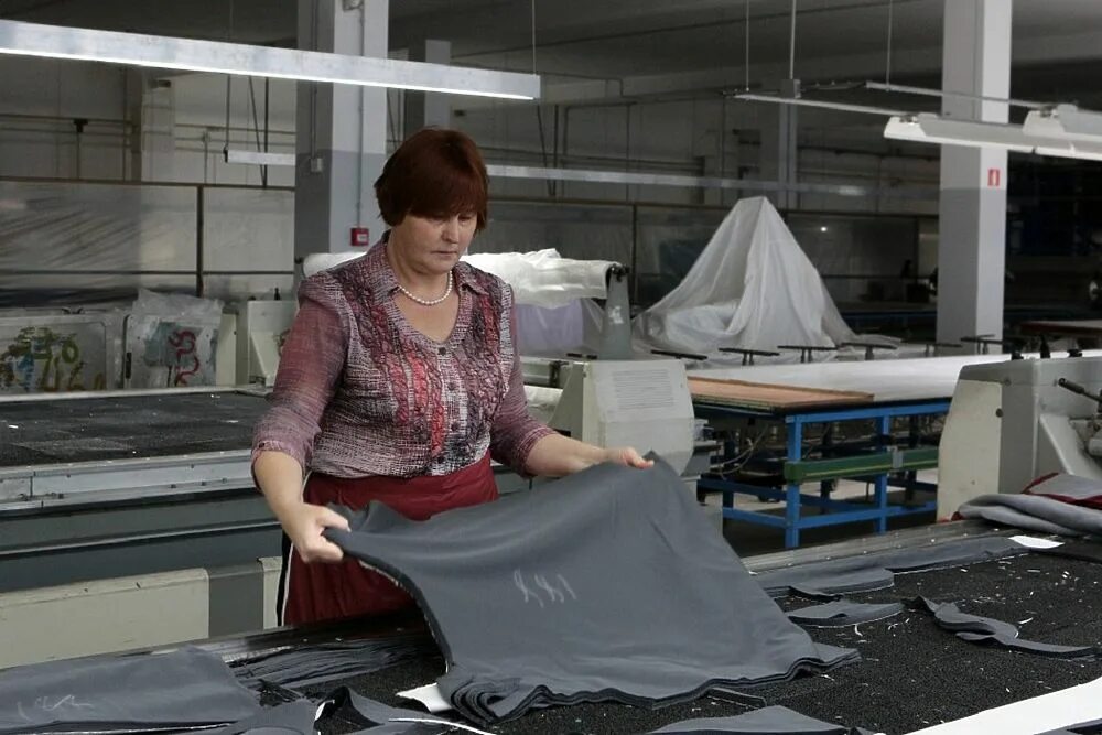 Швейная фабрика Дельта. Астраханская швейная фабрика. Астраханская швейная фабрика Дельта. Саранская швейная фабрика куртки.