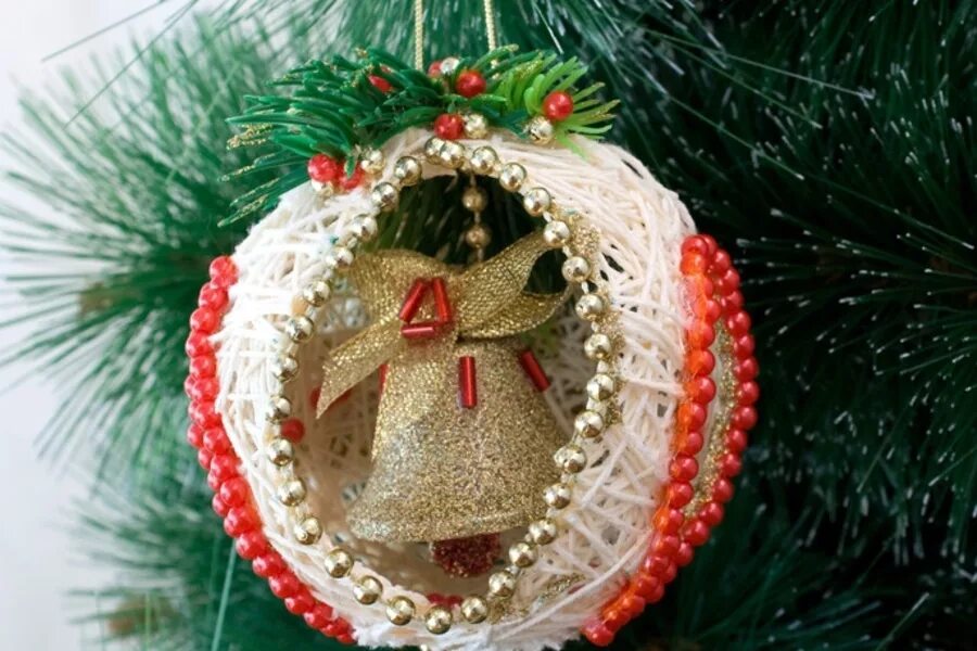 новогодние игрушки своими руками на елку. игрушка на городскую ёлку из ниток. новогодняя игрушка 30 сантиметров своими руками. елочная игрушка на городскую елку. новогодняя игрушка 30 сантиметров своими руками.