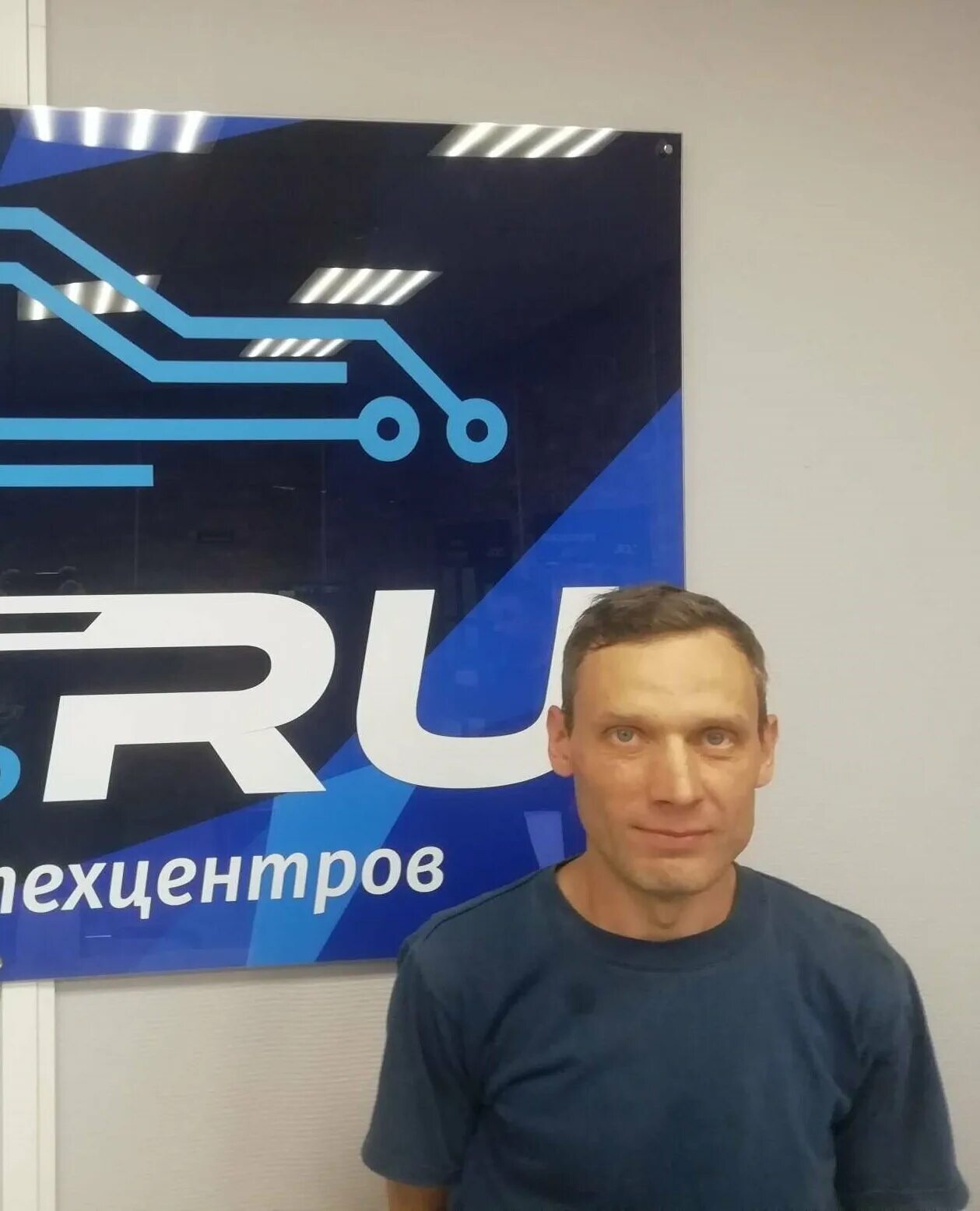 Автосервис сто. Институт автомеханики. Автосервис сто. Станция техобслуживания автомобилей. Современный автосервис.