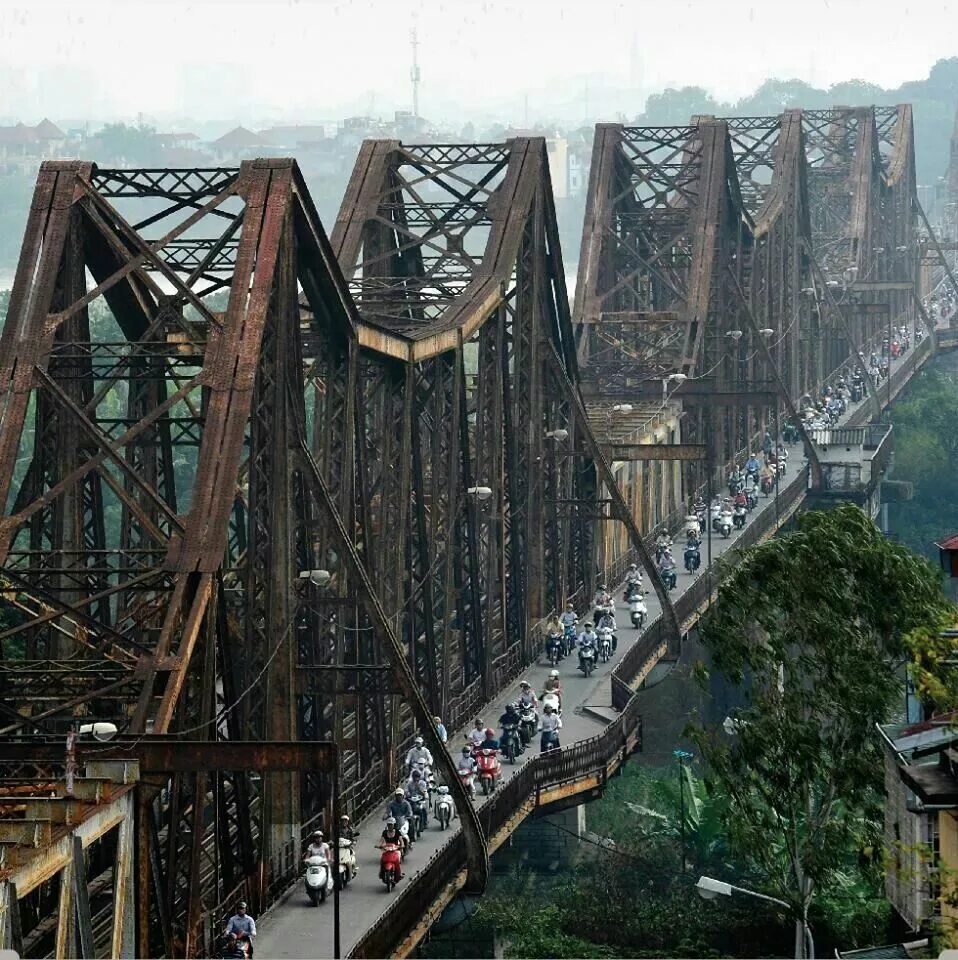 The most long. Cau long bien мост. мосты вьетнам ханой. даншаньмай лонг мост. hanoi long bien bridge.