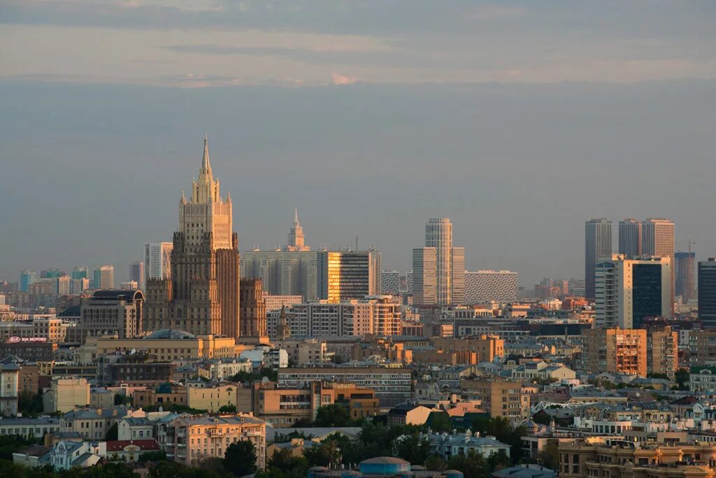 Москва какой огромный город. Мегаполис Москва. «Мегаполис XXI века – город для жизни».. Москва крупный Мегаполис. Москва современный Мегаполис.