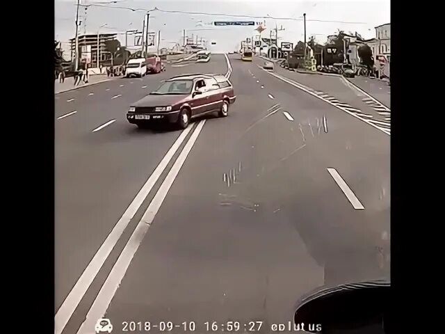 Через две сплошных