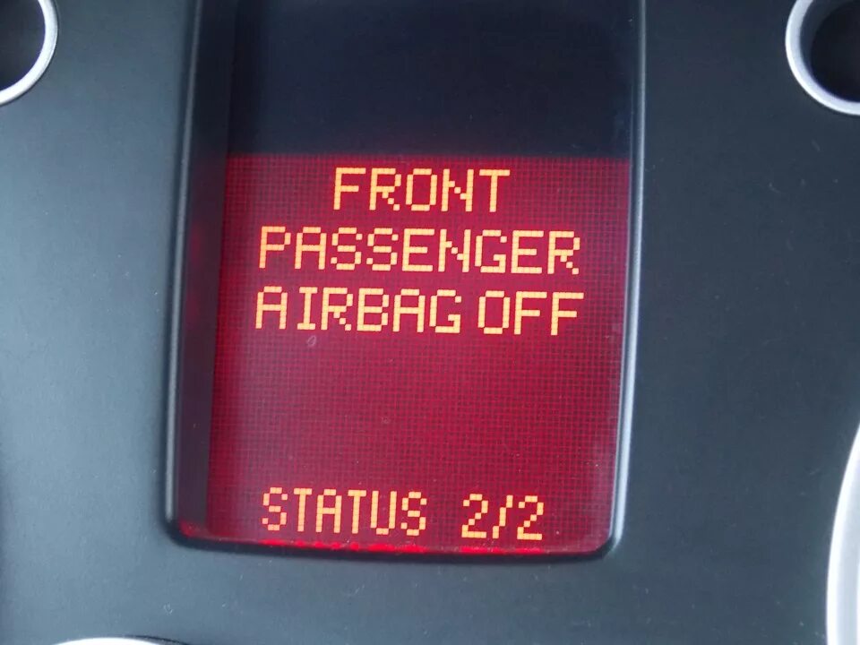 Airbag fault. Airbag fault туарег. airbag fault пассат б6. машина fault airbag. airbag fault touran.
