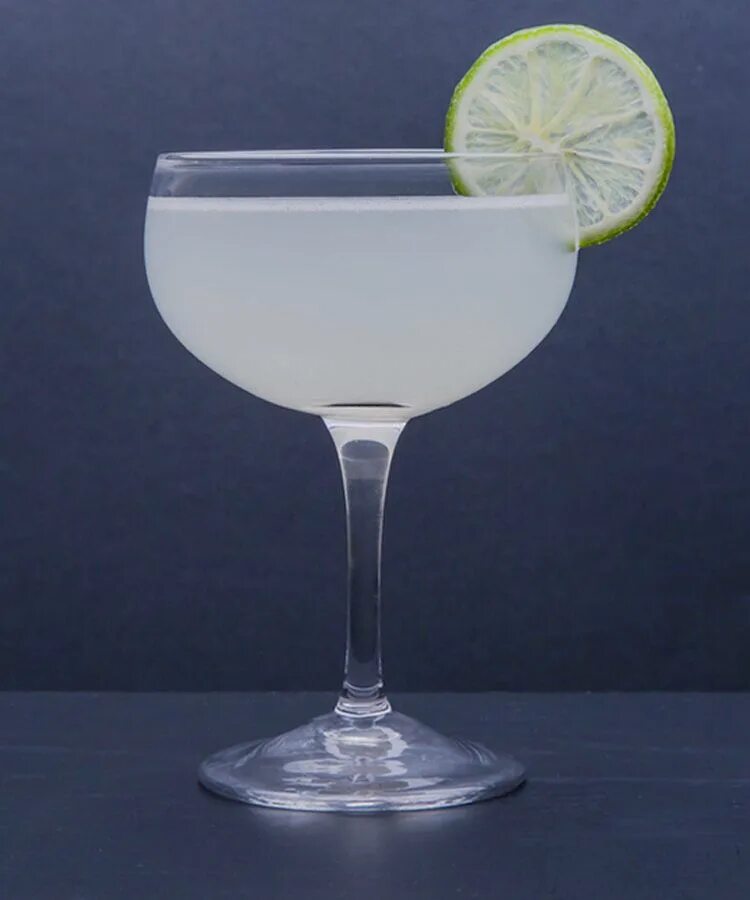 Gimlet. Коктейль буравчик (гимлет). киното гимлет. gimlet коктейль. бокал гимлет.