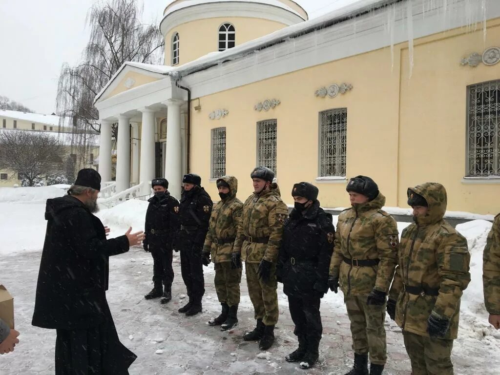 Поддержка росгвардии. День Росгвардии. Росгвардия Москва. Росгвардия Москва армия. Росгвардия помогает людям.