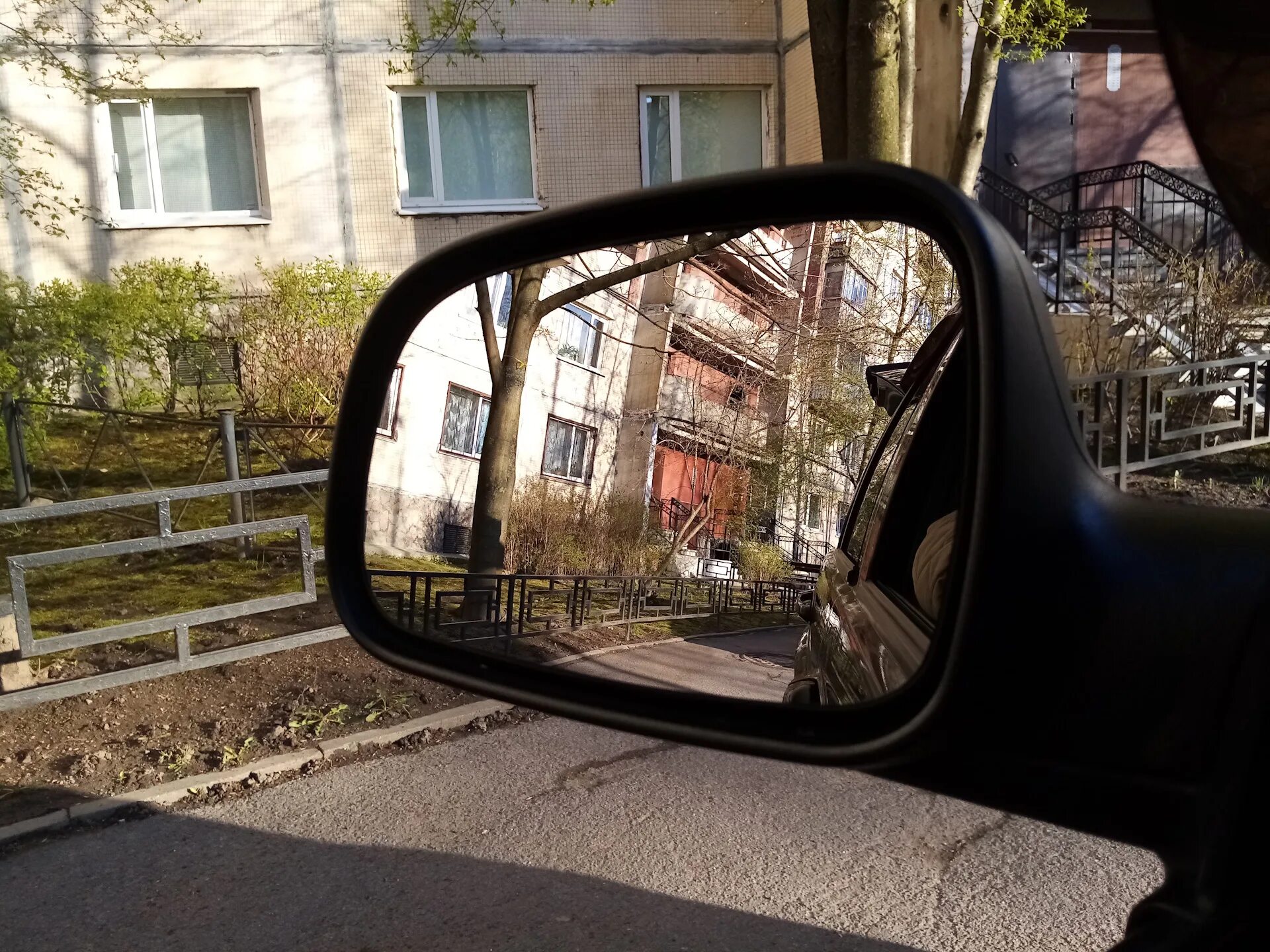 Зеркало с автозатемнением Гранд Чероки. Зеркальный элемент с автозатемнением Сааб 9-3. Chrysler pt Cruiser боковое зеркало с автозатемнением. Автозатемнение боковых зеркал Audi q7.