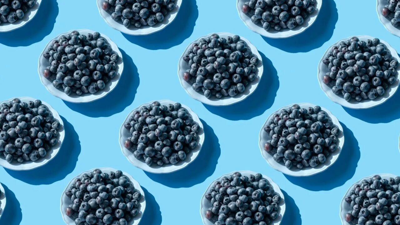 Черника blueberry. Заставка на телефон черника в воде. Черника таблетки. Черника. Черника кишечник.