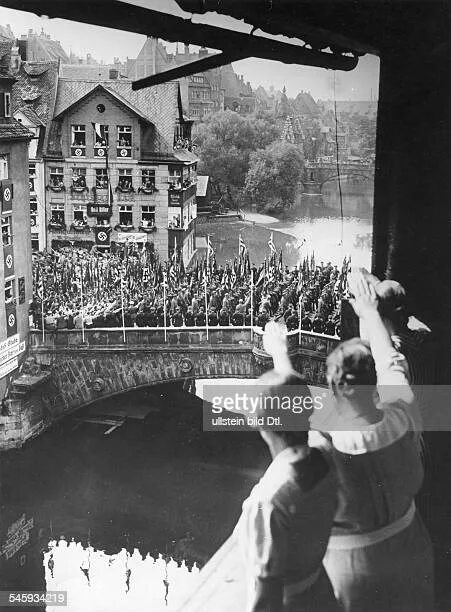 Герта нюрнберг. Нюрнберг 1935. Нюрнберг кадры с плёночного фотоаппаратам.