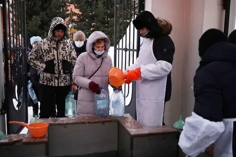 Когда в церкви набирают крещенскую воду 2024