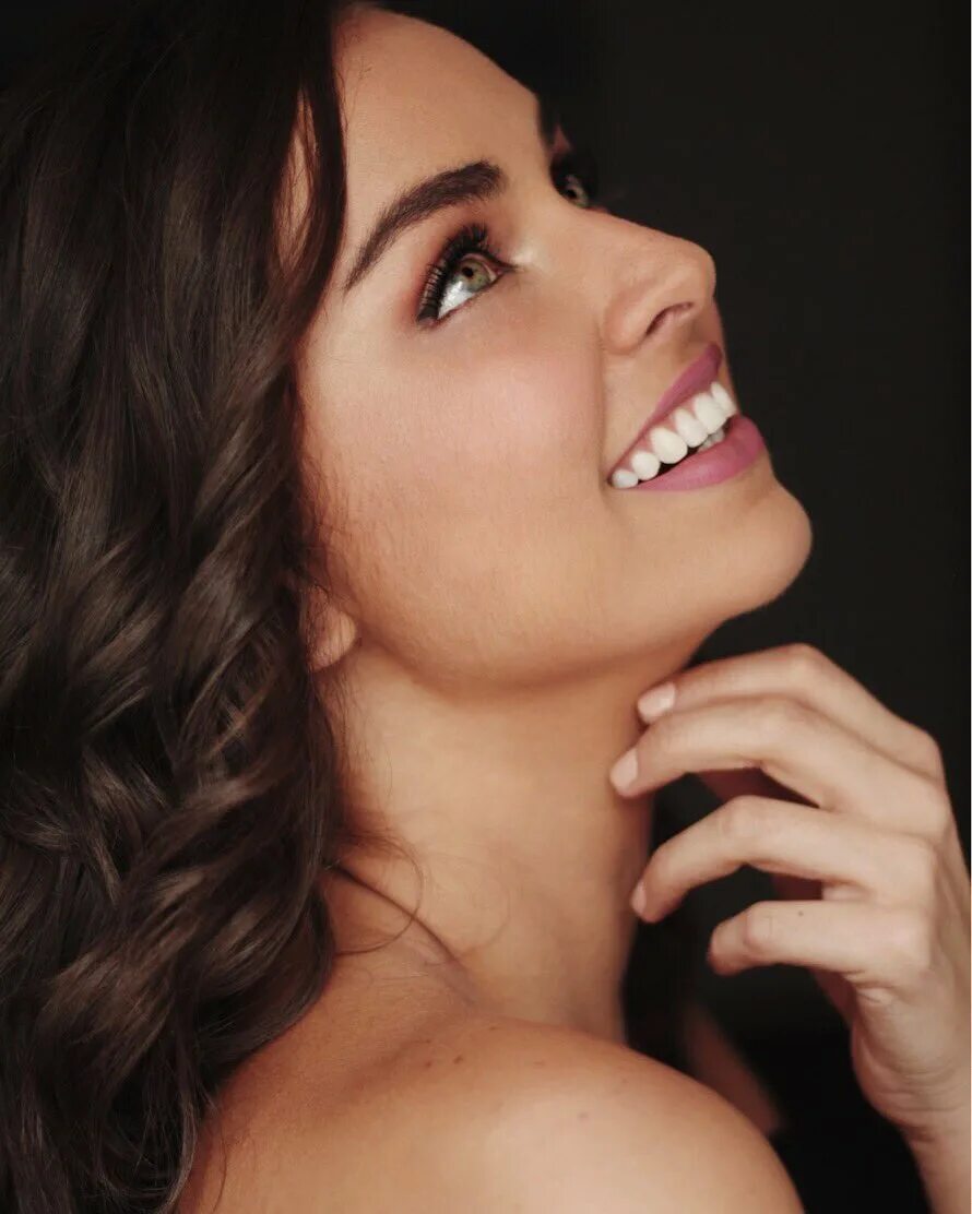 Актриса клаудия джерини. Клаудия дурмит горячие. Клаудия колладо. Claudia leitte. Клаудия шиффер.