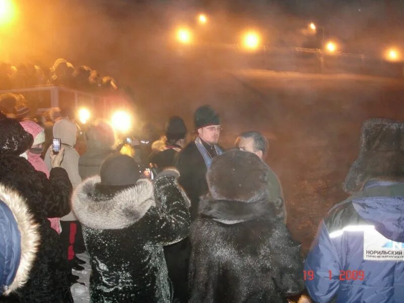 19 января 2009 год. Рейс 1549 гудзон. Крещение господне (богоявление) 19 января 2022 года. Купание в проруби. Крещение туймазы 2022.