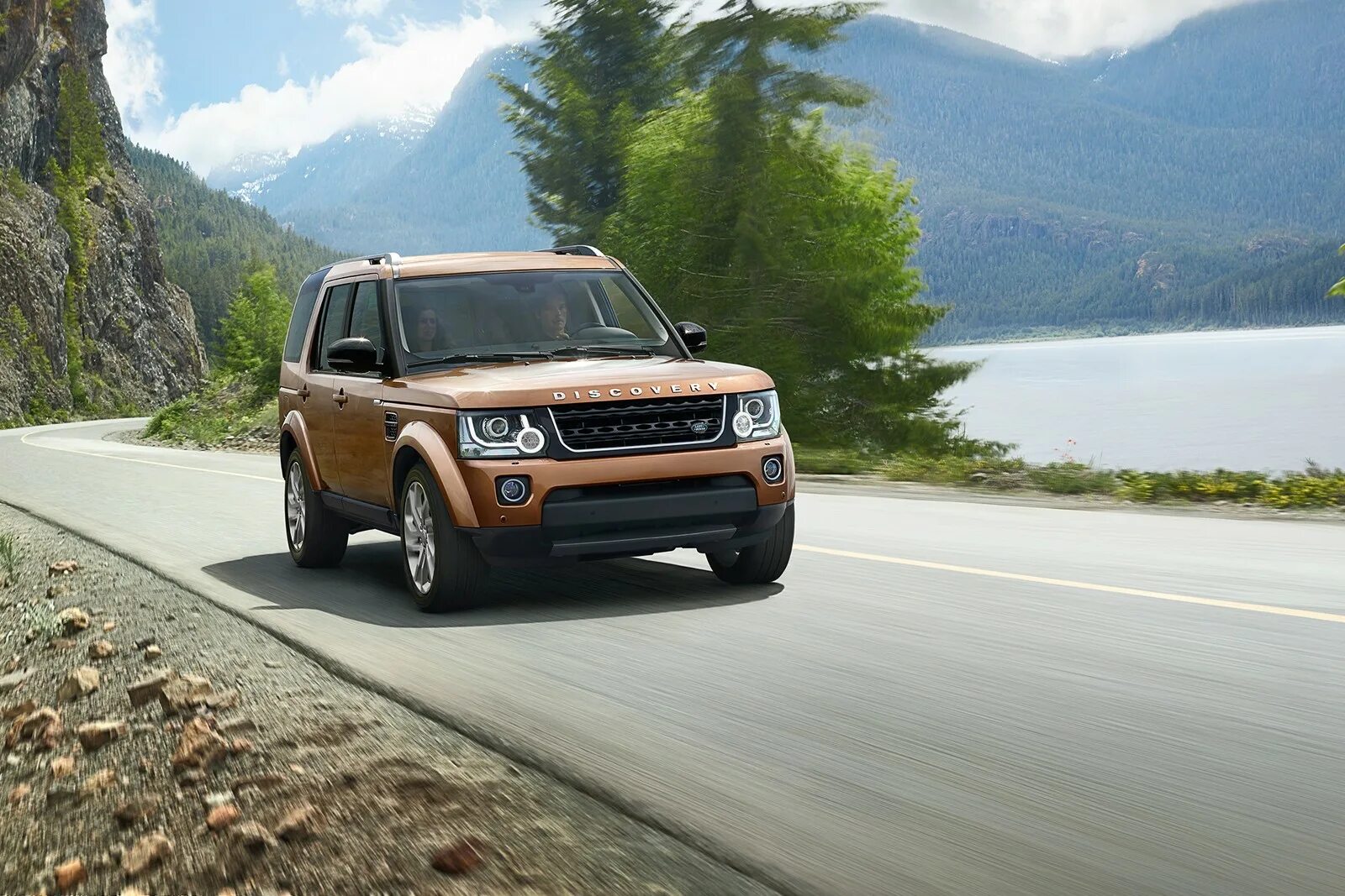 Какой дискавери. Land rover discovery 4. ленд ровер дискавери 4 2015. ленд ровер дискавери 2015. ленд ровер дискавери 5.