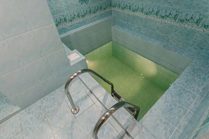 Баня сауна чкалова 90а. Сауна енисейск. Сауна ягуар тимашевск. Сауна фок миасс. Бани на енисейской в омске комнаты.