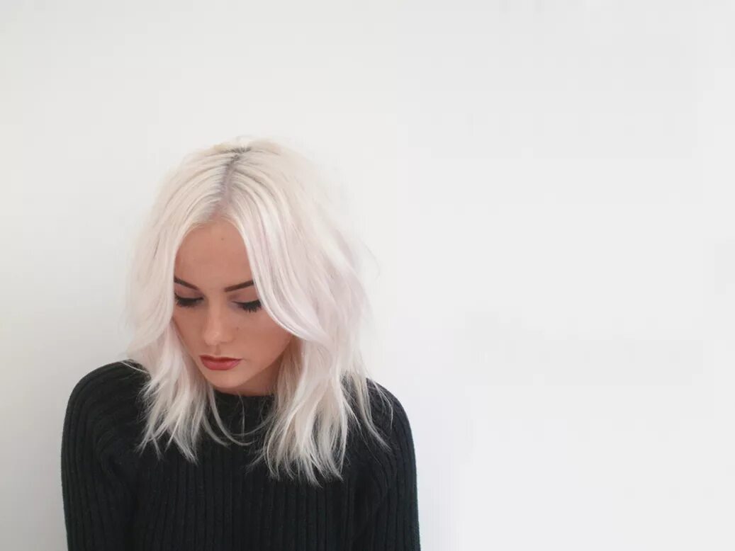 Кипельно-белый цвет волос. Длинные белые волосы. Включи белые волосы. Включи белые волосы. Длинные белые волосы.