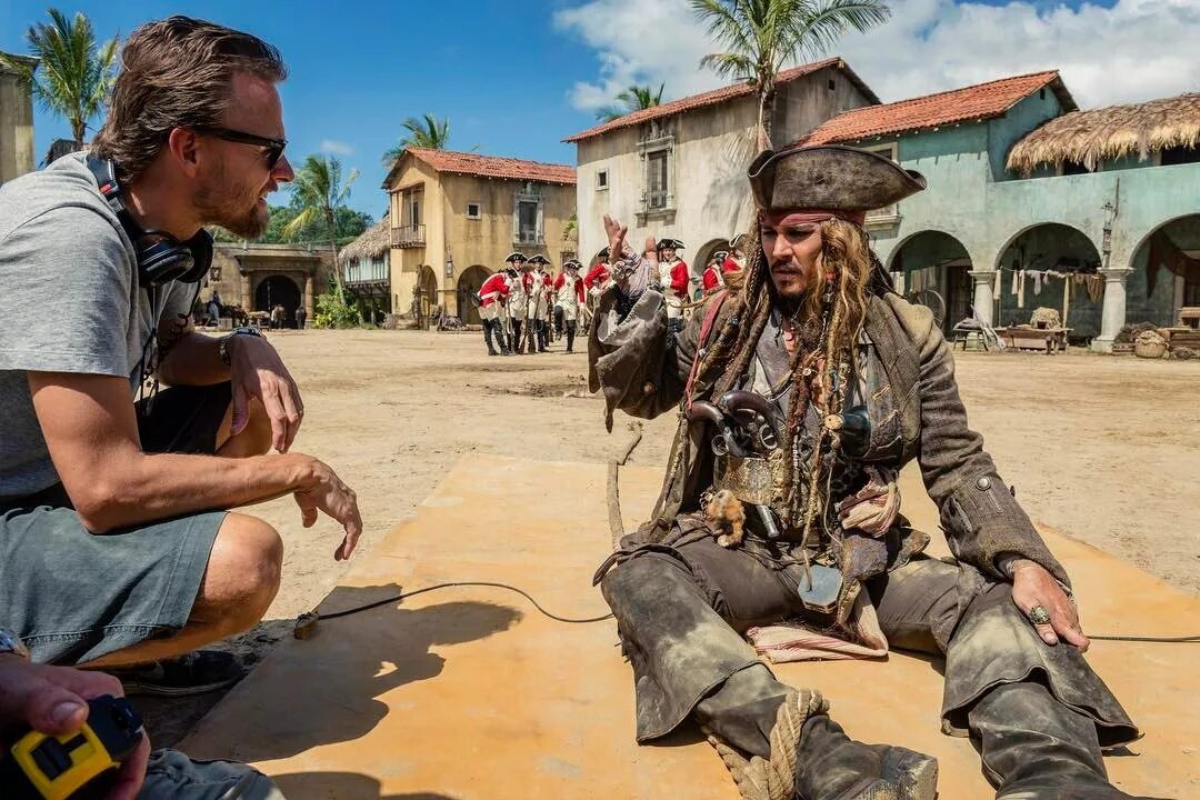 Пиратыкарбиского моря. Выход пиратов карибского моря 5. Корабль барбосса пираты карибского моря. Пираты карибского моря фильм 2017. Адам браун пираты карибского моря.