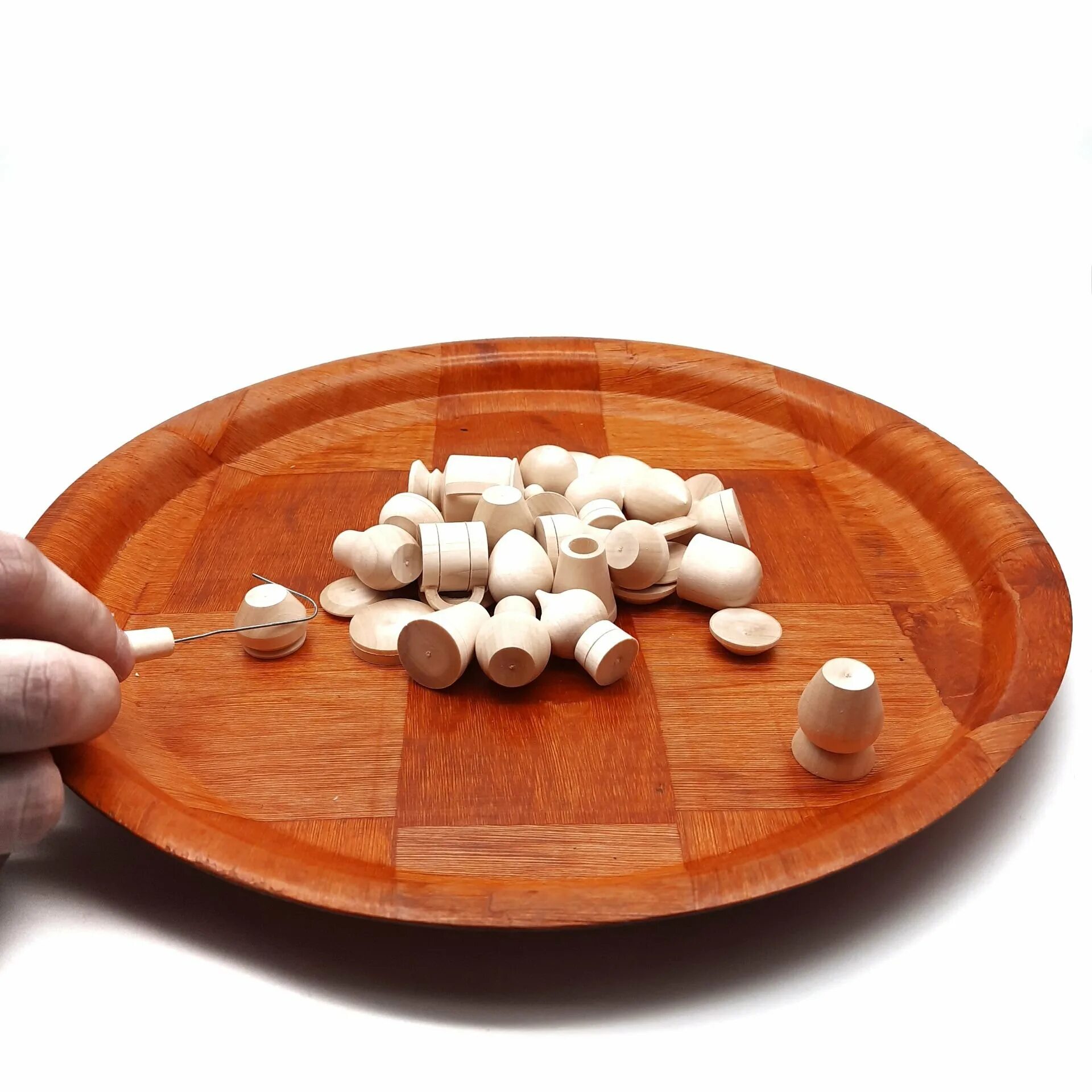 Слово бирюльки. Старинная русская игра бирюльки описание. Бирюльки игра правила. Слово бирюльки. Бирюльки игра.