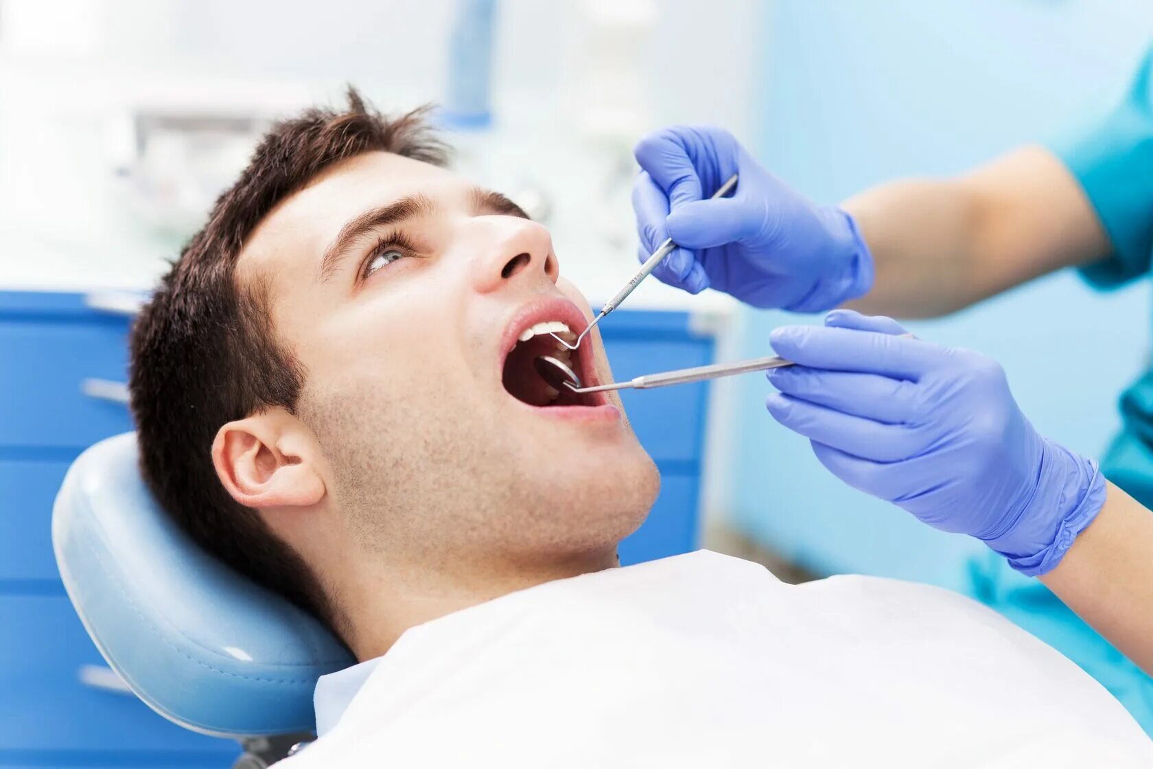 Десен доктор. Прием у стоматолога. Осмотр стоматолога. Зубы стоматология.