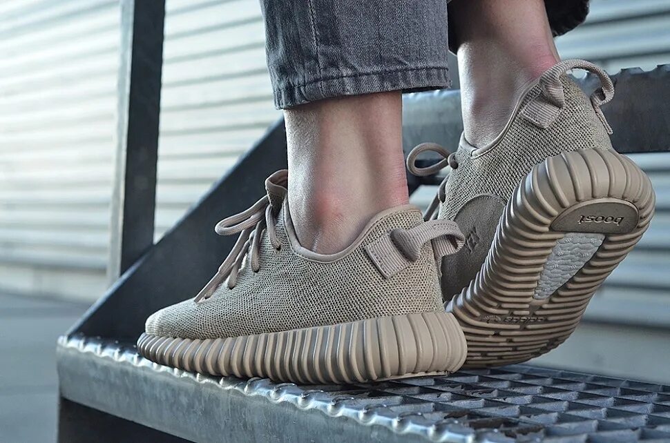 Купить кроссовки yeezy. Adidas Yeezy Boost. Адидас 350 Yeezy. Адидас Yeezy Boost. Adidas Yееzy Boost 350.